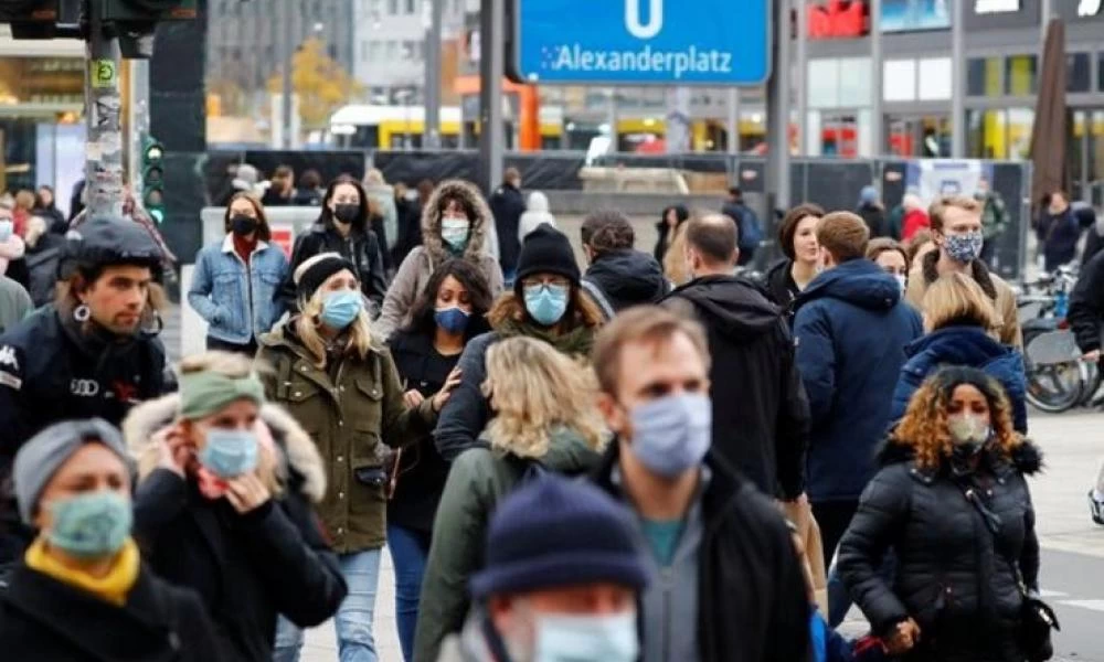 Γερμανία-Κορονοϊός: «Δεν ξεπεράσαμε ακόμα το τρίτο κύμα της πανδημίας»